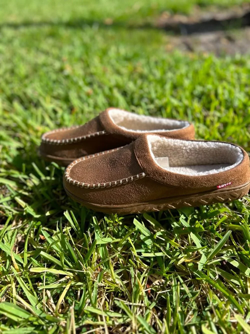 Levi’s Men’s Tan Sherpa Lined Slip On House Slippers Size L US 9.5-10.5.